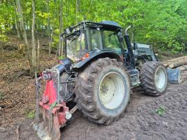 Traktors VALTRA T193 |  Mežsaimniecības iekārtas | Kokapstrādes iekārtas | KOMITrade s.r.o.