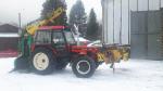 Torņveida treilēšanas vinča/troses celtnis LARIX 550 s traktorem 7745 |  Mežsaimniecības iekārtas | Kokapstrādes iekārtas | Vlastimil Chrudina